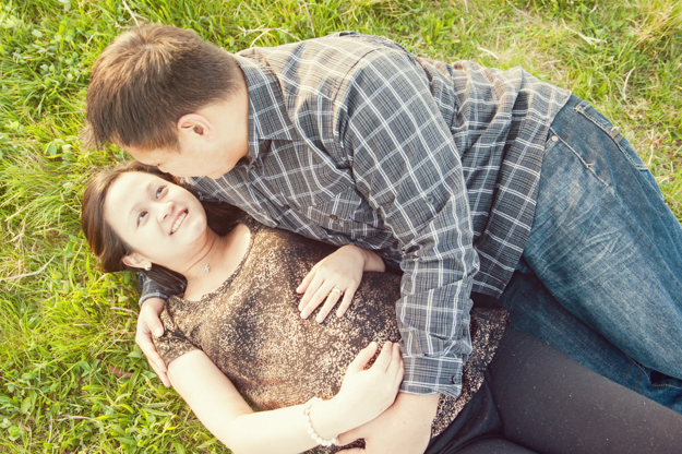 Maternity photos by I CANDI Studios