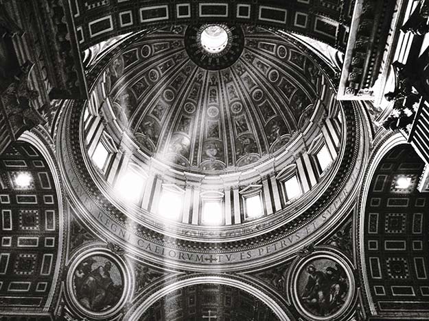 St. Peter's Basilica © 2013 I CANDI Studios