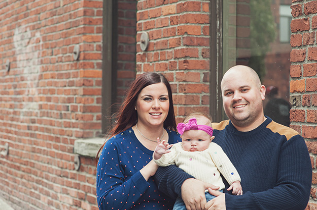 Seattle Family Portraits - Pike Place Market - Photography by I CANDI Studios