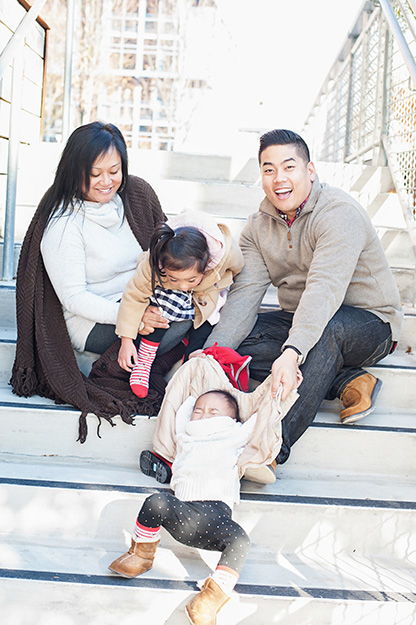 Winter Family photos at UW Tacoma | I CANDI Studios