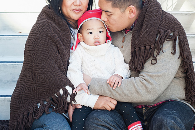 Winter Family photos at UW Tacoma | I CANDI Studios