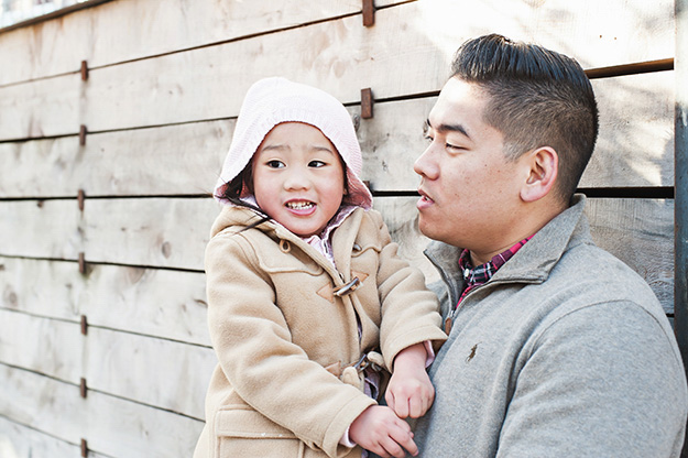 Winter Family photos at UW Tacoma | I CANDI Studios