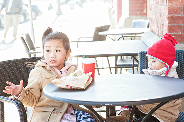 Winter Family photos at UW Tacoma | I CANDI Studios