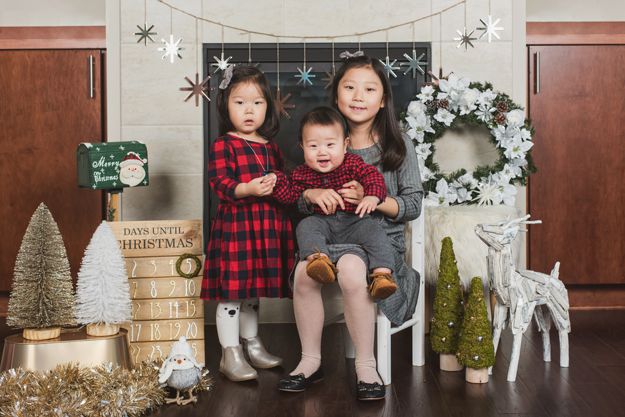 Family Christmas / Holiday photoshoot by I CANDI Studios - Newcastle, WA